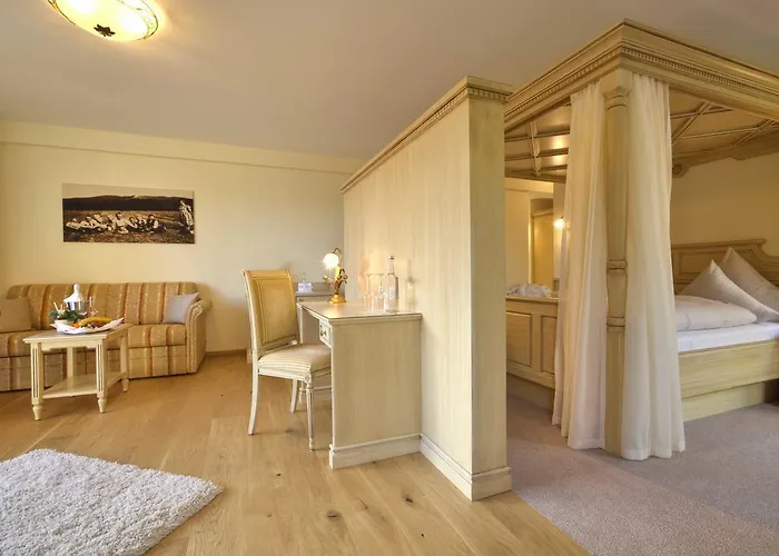 Waldschl\u00f6ssl Hotel Neukirchen beim Heiligen Blut
